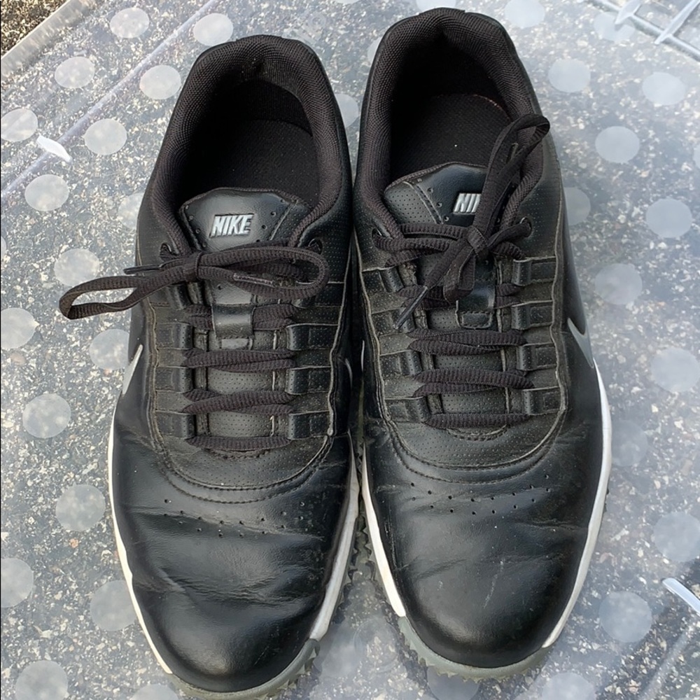 Men’s Nike Golf Shoes Size 8